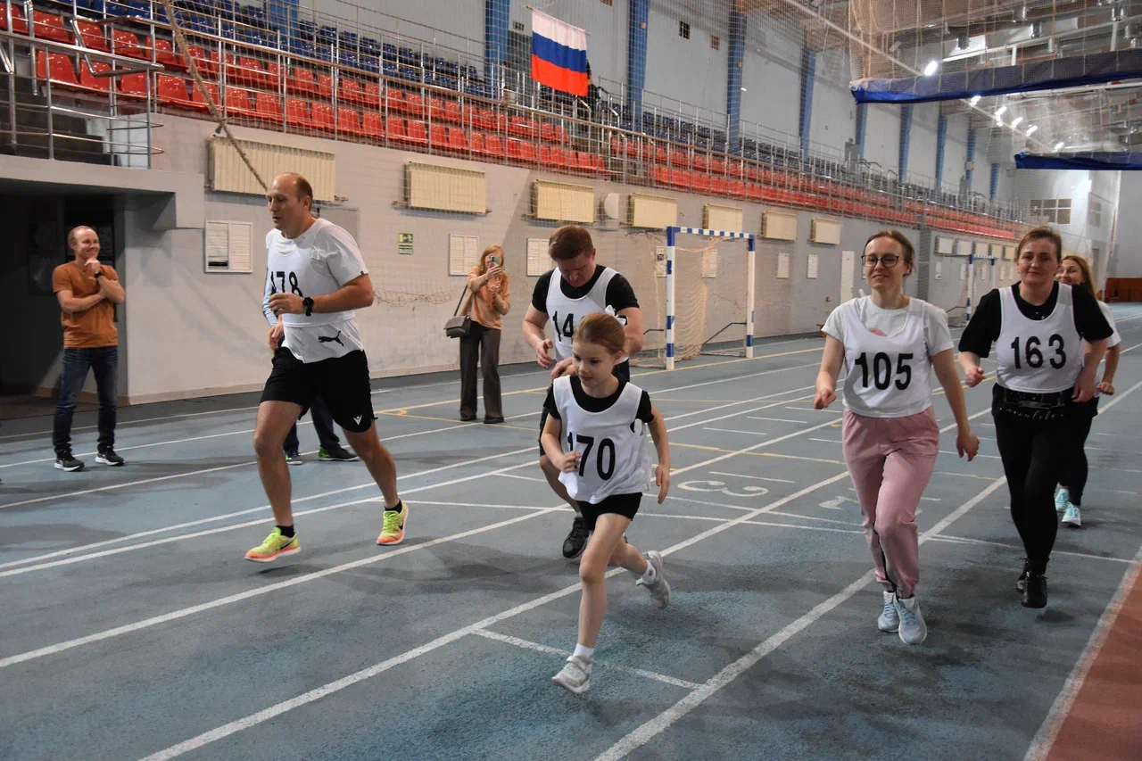 12 декабря в Учебно-спортивном комплексе С.Хоркиной НИУ»БелГУ» прошел спортивный  праздник &quot;ГТО всей семьёй&quot;.